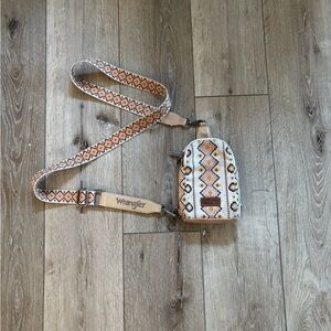Wrangler Cream and Tan Patterned Crossbody Mini Bag